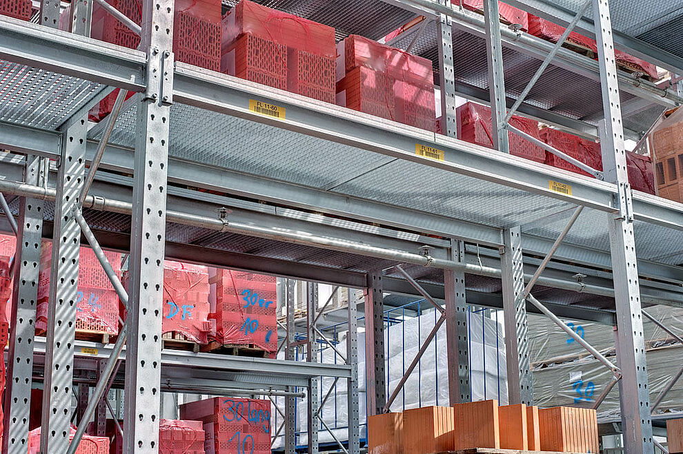 Pallet racking system