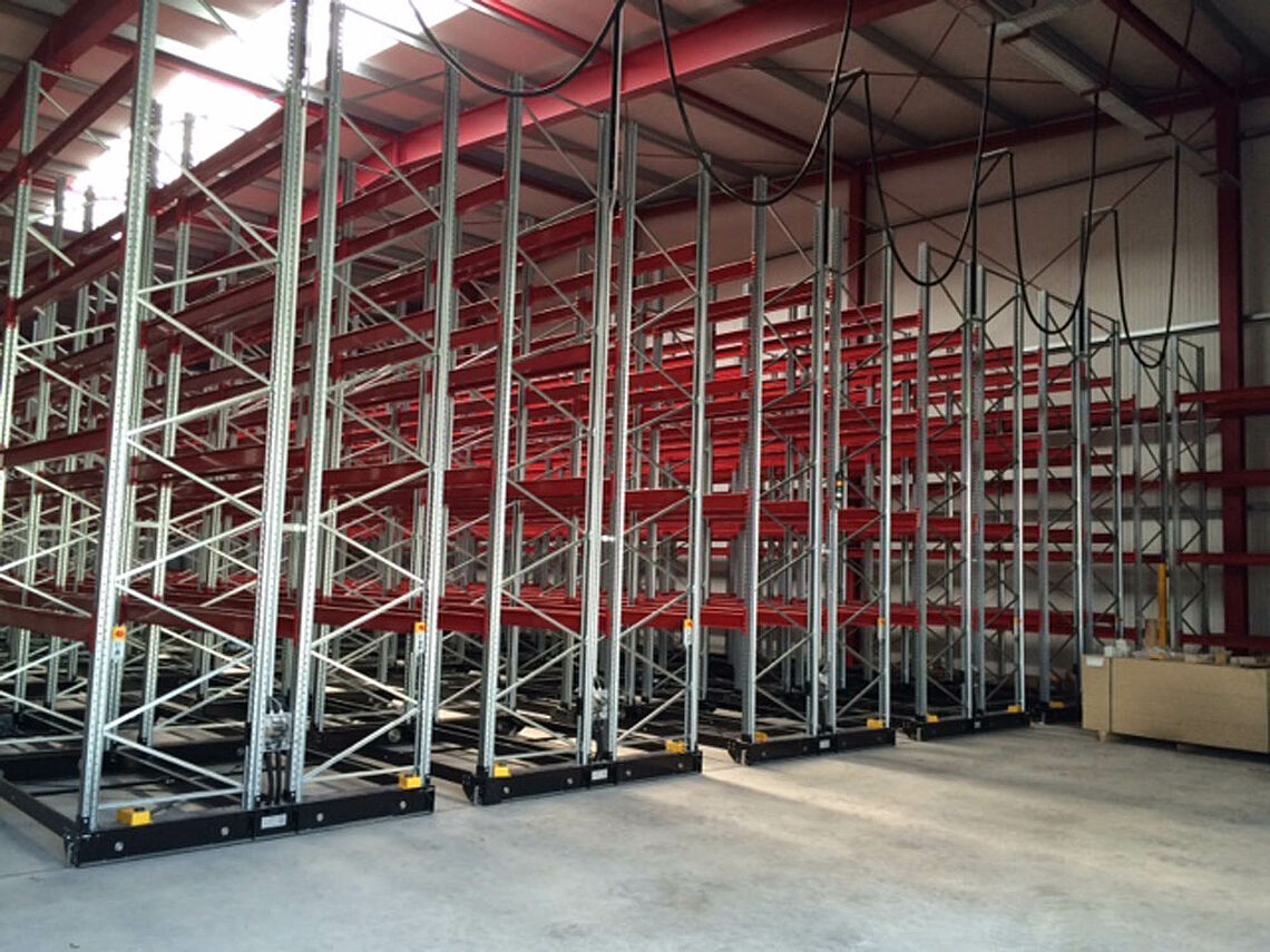 mobile racking pallet rack