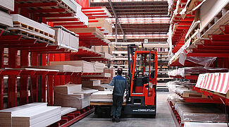 Cantilever racking