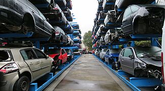 Cantilever racking for cars