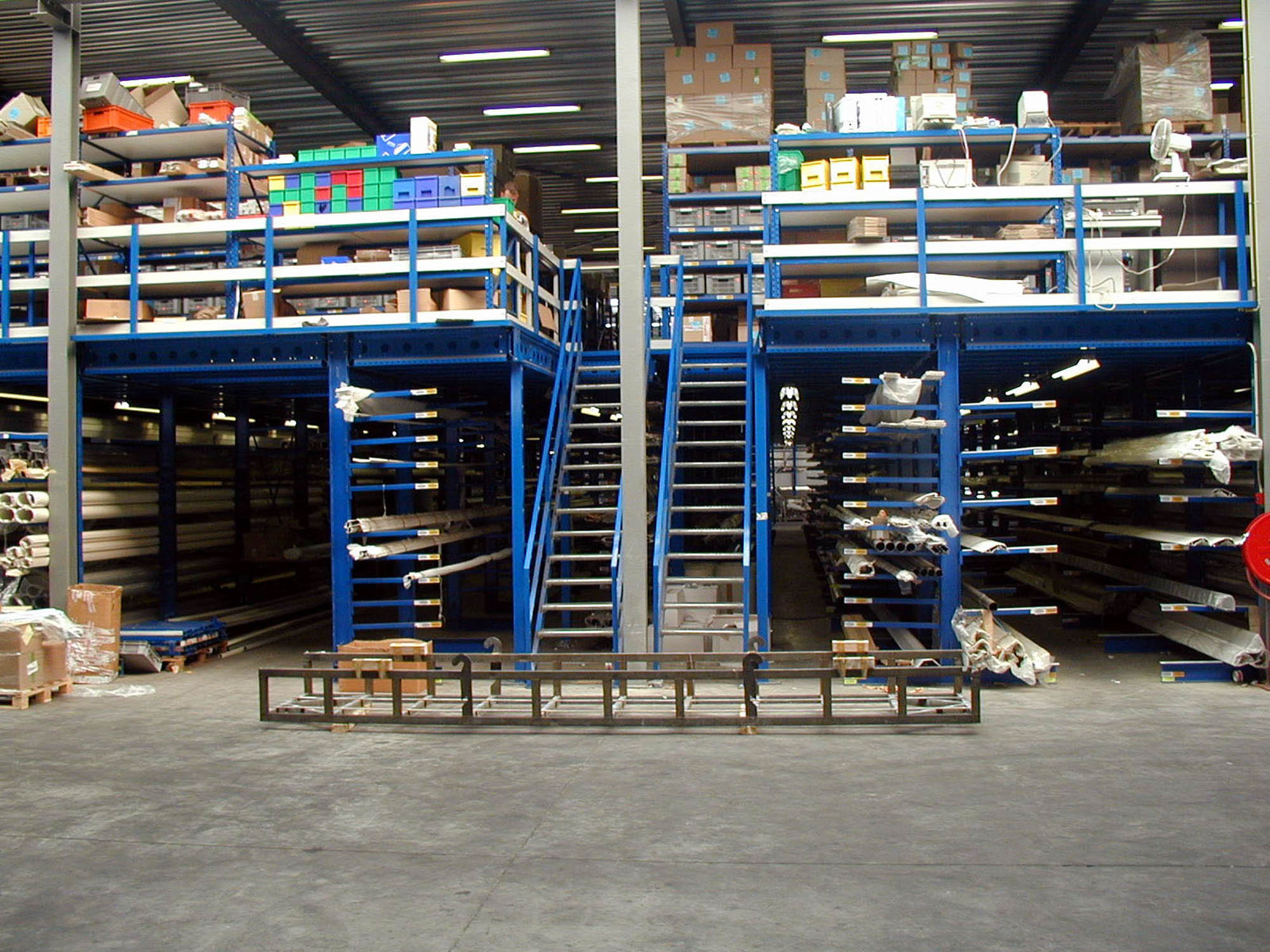 Cantilever racking | Racking systems | OHRA UK